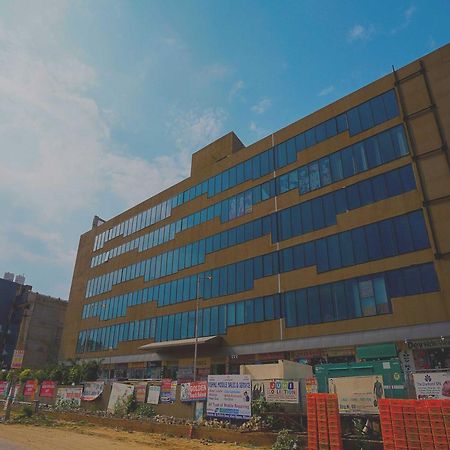 Hotel O H D Hotel Bhiwadi Exterior photo